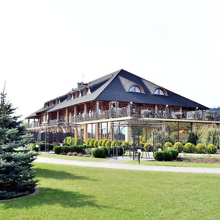 Hotel Swietokrzyski Dwor Nowa Słupia Kültér fotó